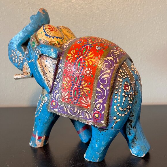 INDIAN FOLK ART Hand Carved Wooden Hand Painted Trunk Up Blessing Elephant - Picture 6 of 16